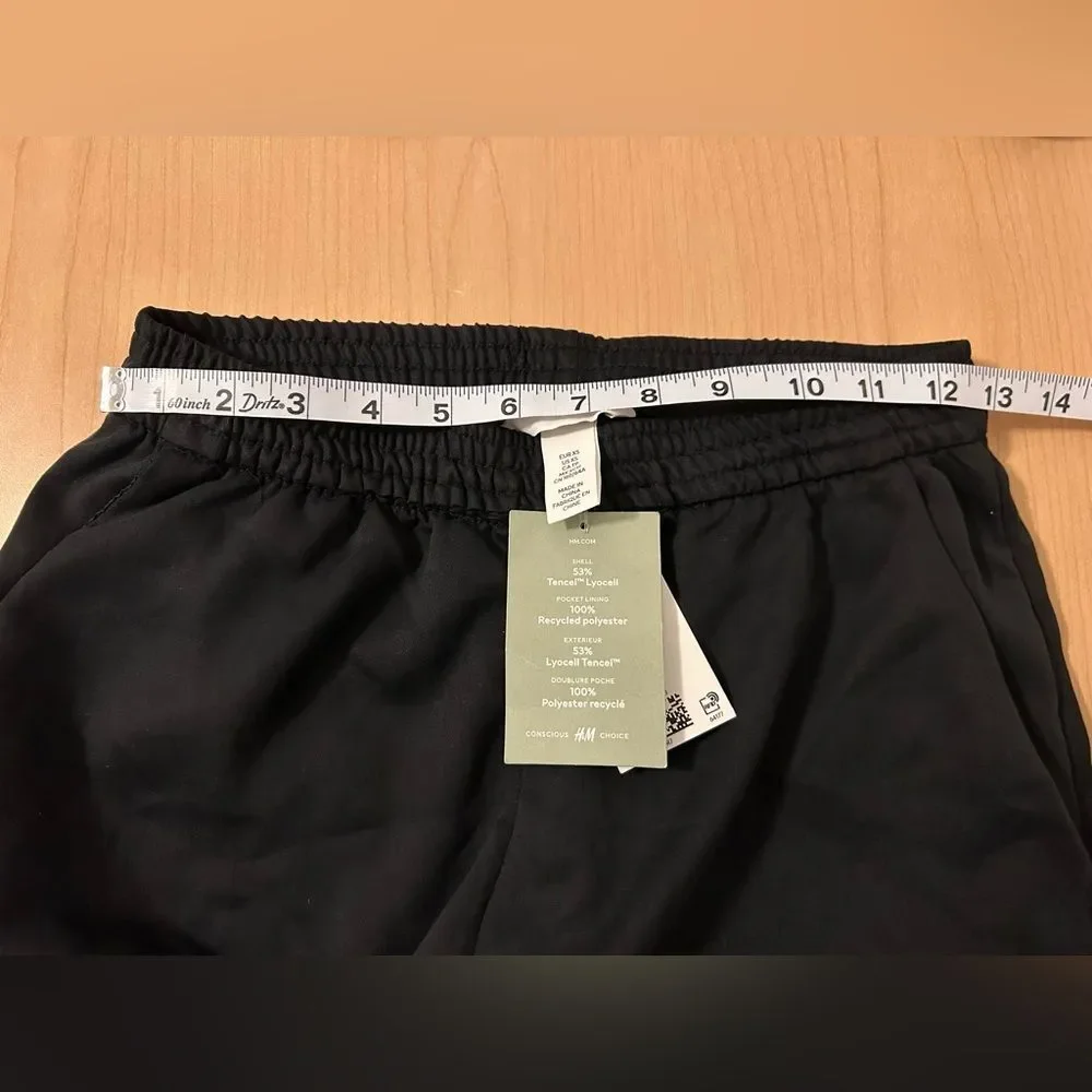 H&M Women's Black Athletic Shorts, Size XS NWT